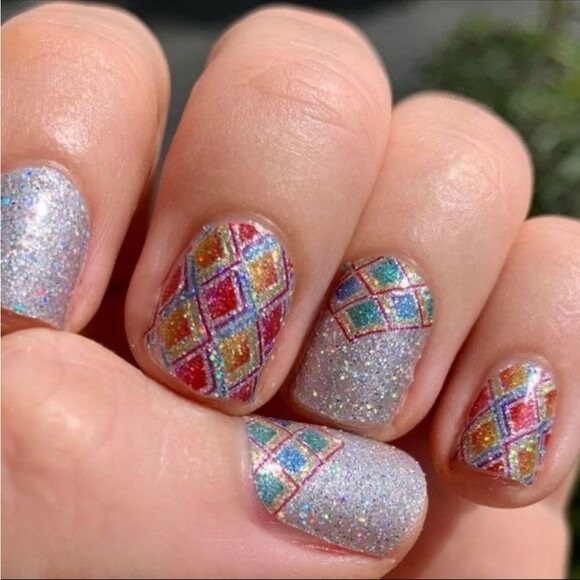 *Retired* Color Street: Pinball Queen | Arcade Silver Rainbow Diamonds Glitter - Picture 7 of 14